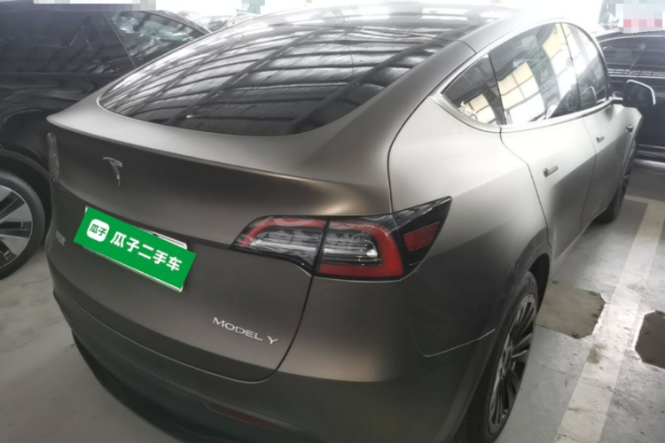 Tesla Model Y 2022 #5 Tesla Model Y 2022 immagine di auto #5
