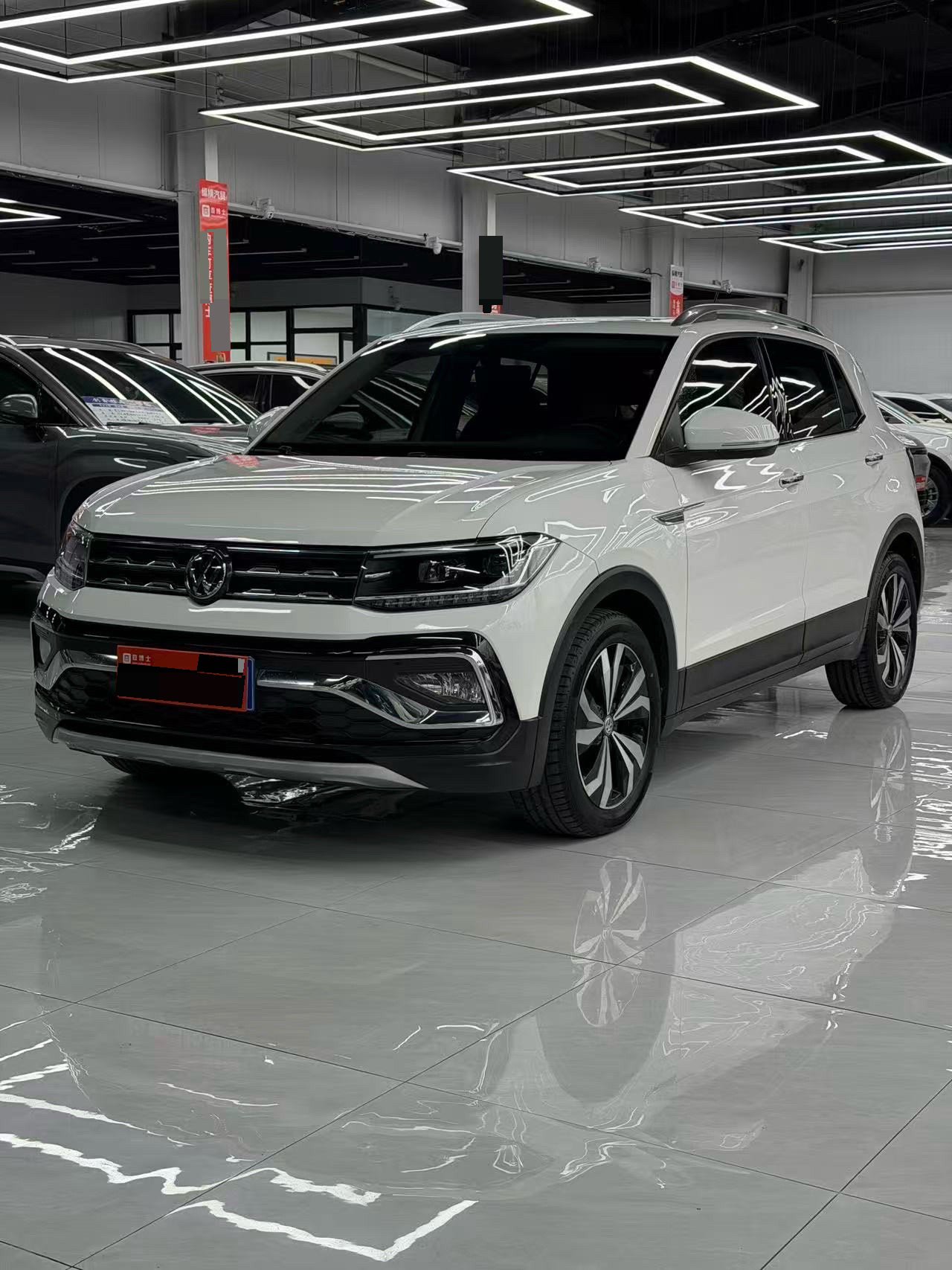 Volkswagen T-Cross 2020 Volkswagen T-Cross 2020 car image