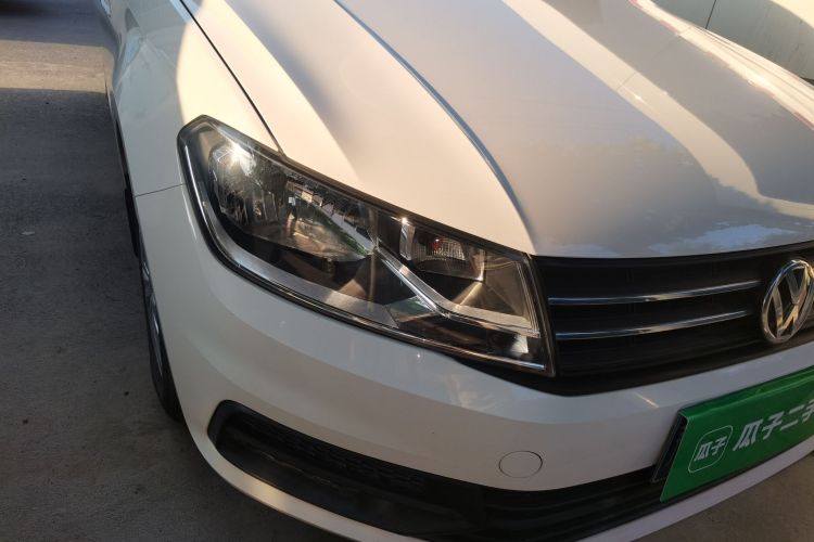 Volkswagen Santana 2017 car image #8