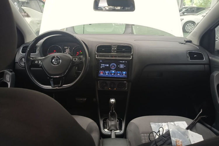Volkswagen Polo 2018 #10 Volkswagen Polo 2018 car image #10