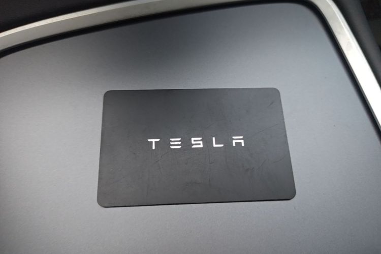 Tesla Model Y 2022 #14 Tesla Model Y 2022 car image #14