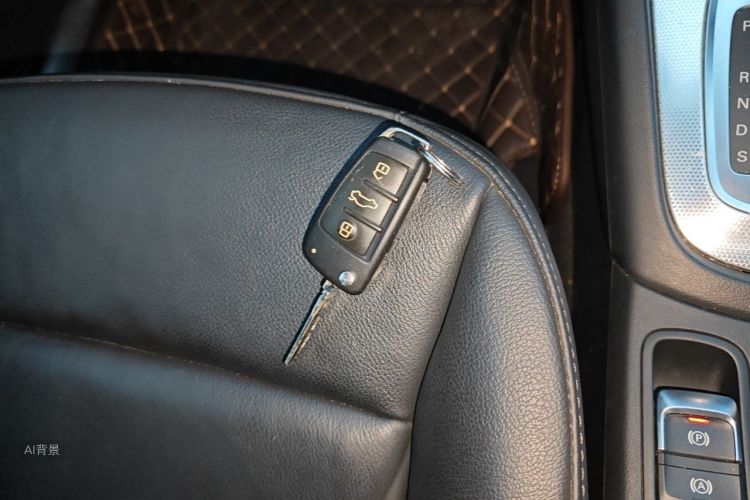 Audi Q3 2015 car image #10