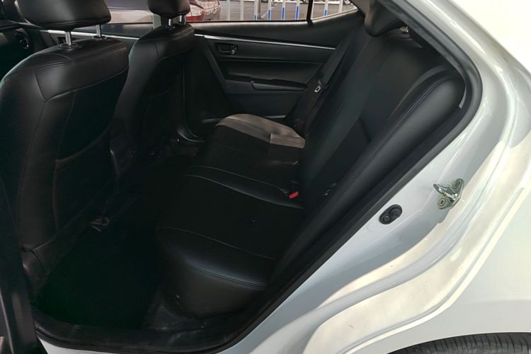 Toyota Corolla 2019 car image #17