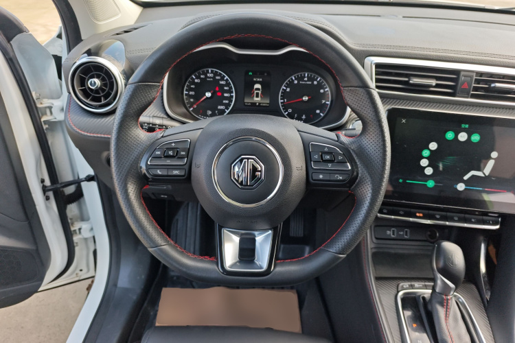 MG ZS 2020 car image #11