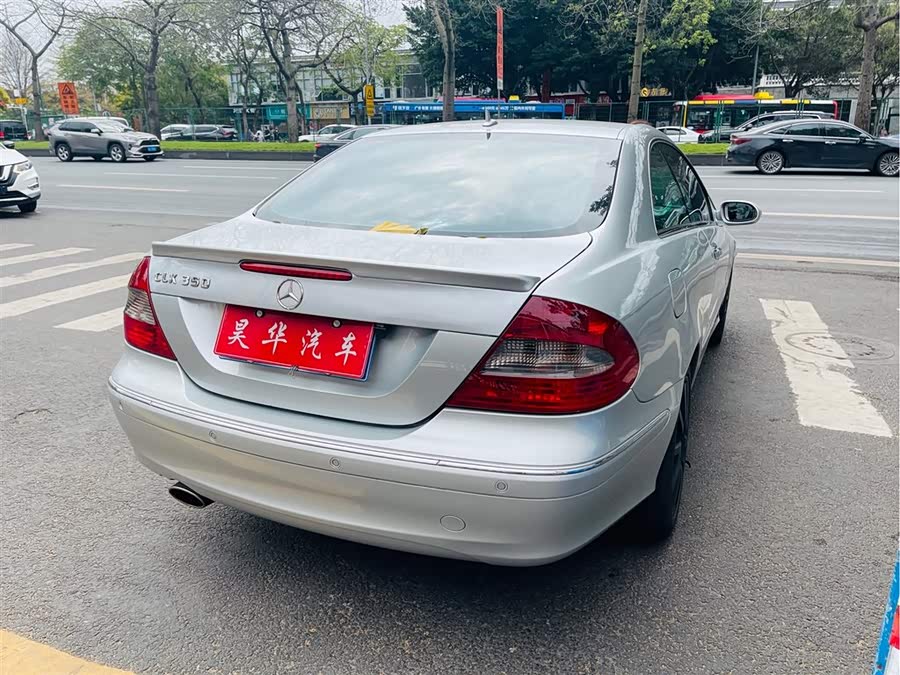 Mercedes-Benz CLK Class 2009 #5 Mercedes-Benz CLK Class 2009 car image #5