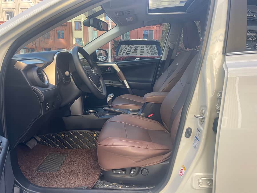 Toyota RAV4 2016 imagen de coche #5