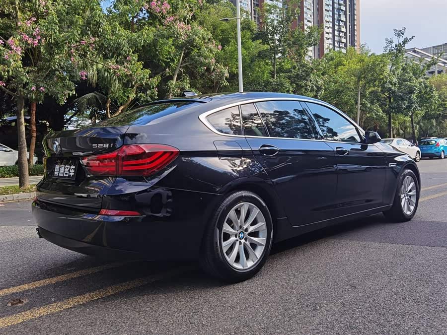 BMW 5 Series GT 2014 #5 BMW 5 Series GT 2014 immagine di auto #5