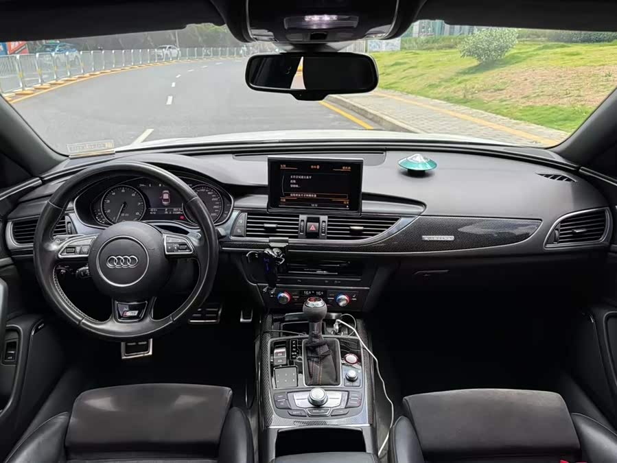 Audi S6 2014 car image #5