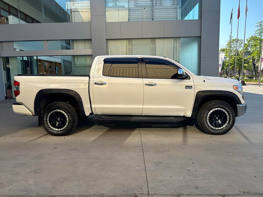 Toyota Tundra 2014 immagine di auto #5