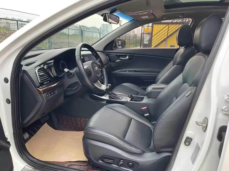 起亚 起亚K4 2016 汽车图片 #5