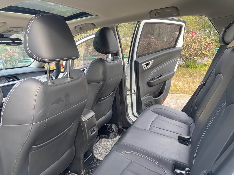 GEELY Vision X3 2020 #5 GEELY Vision X3 2020 car image #5