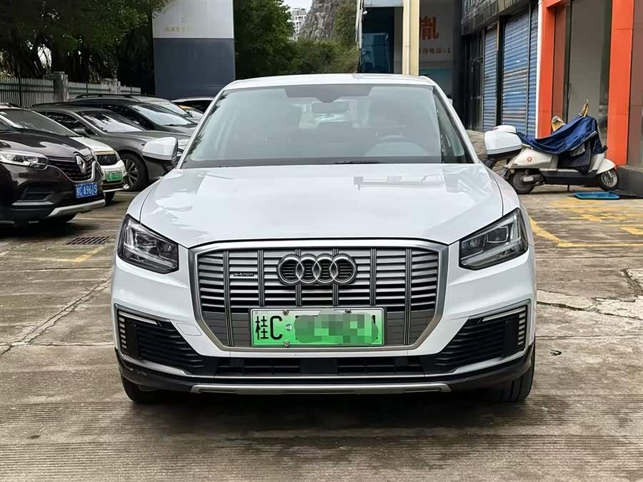 Audi Q2L e-tron 2020 #5 Audi Q2L e-tron 2020 صورة سيارة #5