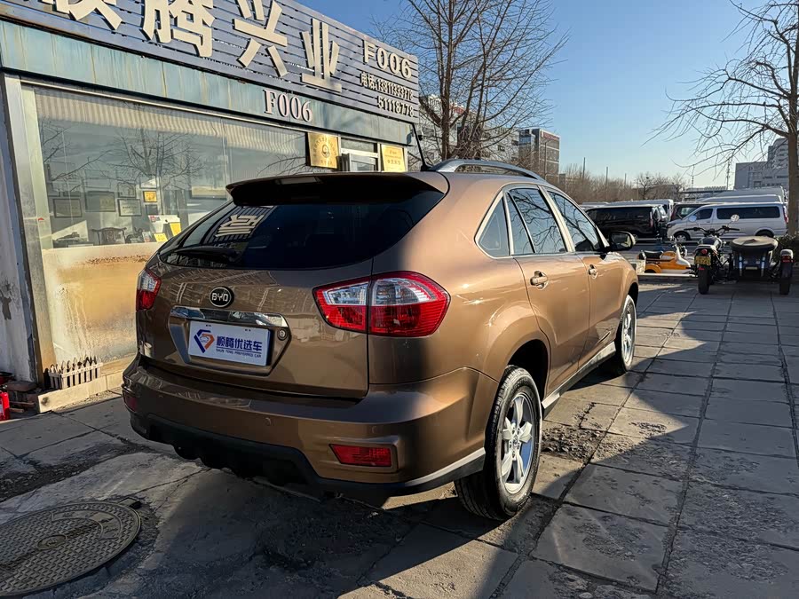 BYD S6 2012 изображение автомобиля #5