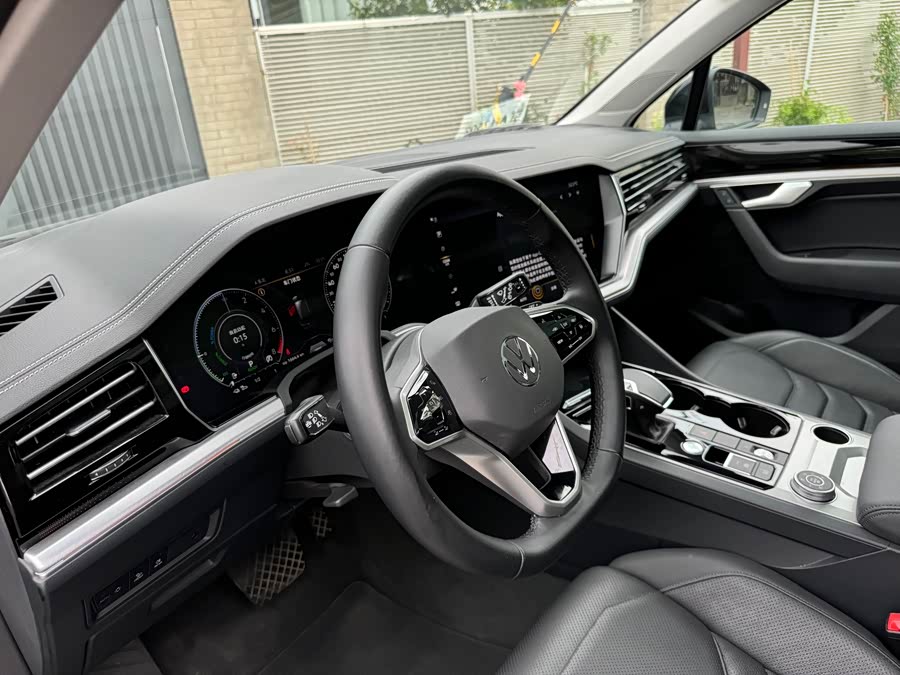 大众 途锐新能源 2022 #5 大众 途锐新能源 2022 汽车图片 #5