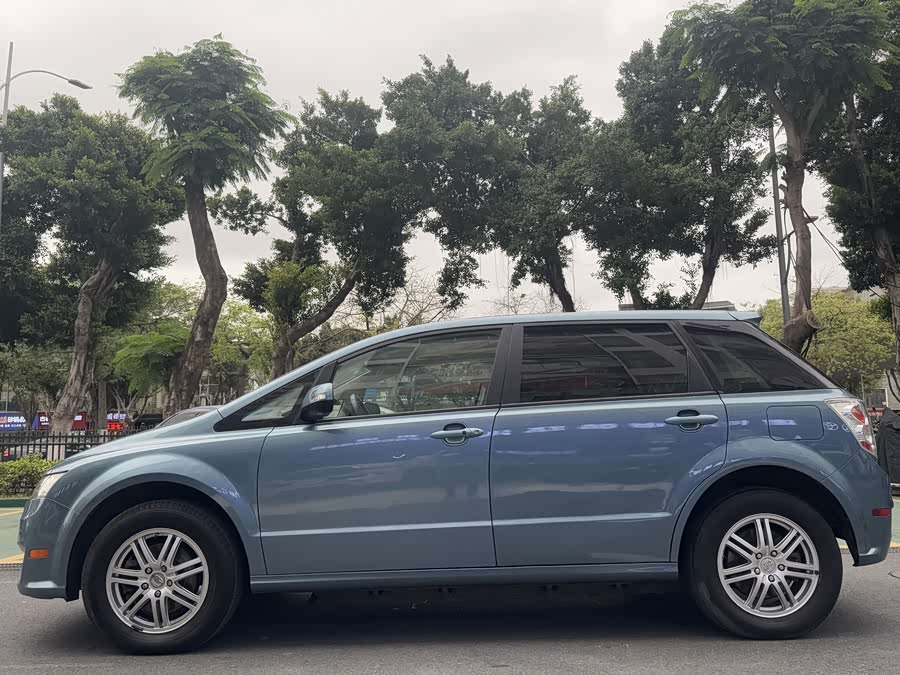 BYD e6 2012 #5 BYD e6 2012 car image #5