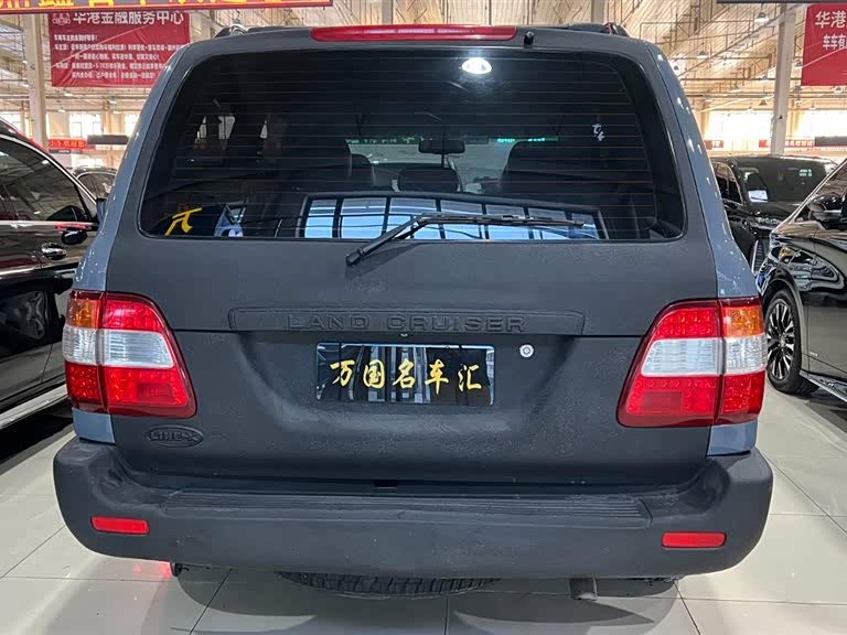 Toyota Land Cruiser 2005 #5 Toyota Land Cruiser 2005 car image #5