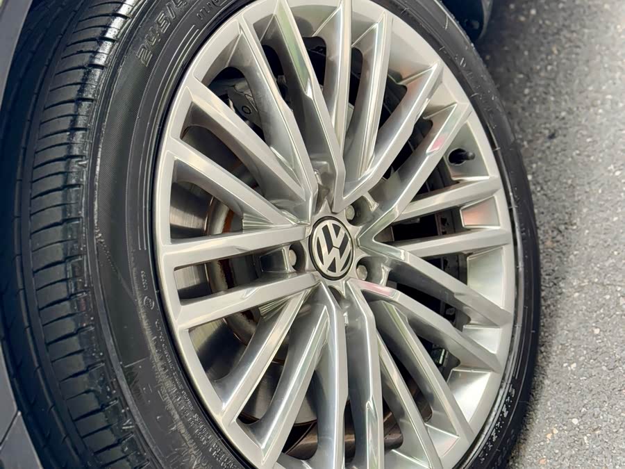 Volkswagen Pheaton 2016 immagine di auto #5