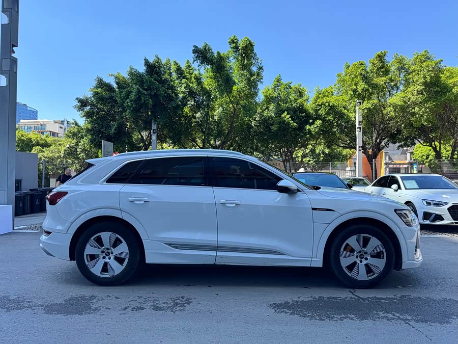 Mercedes-Benz SLK AMG 2023 car image #5