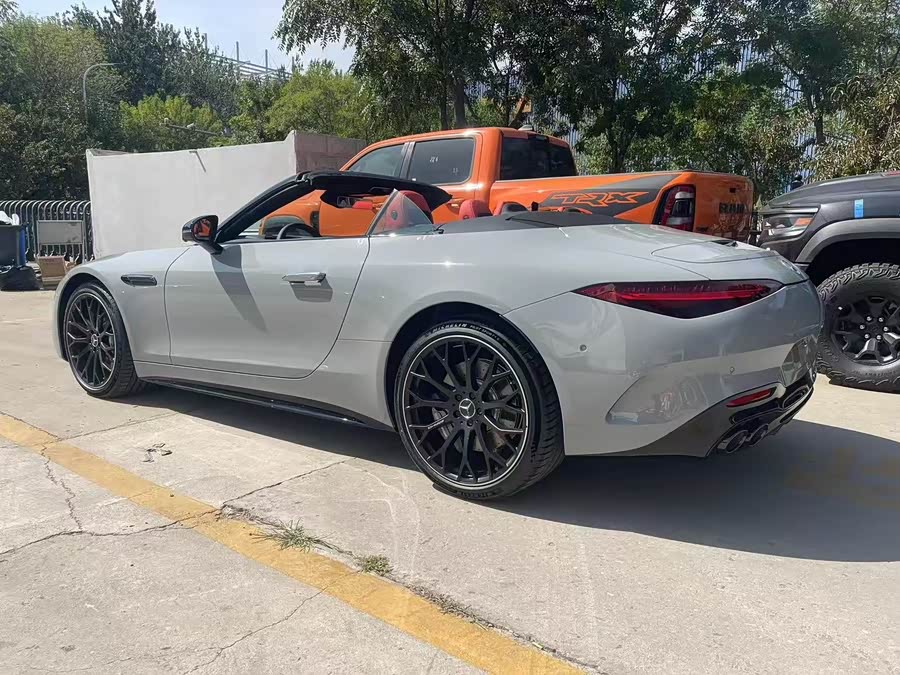 Mercedes-Benz SL AMG 2025 car image #5