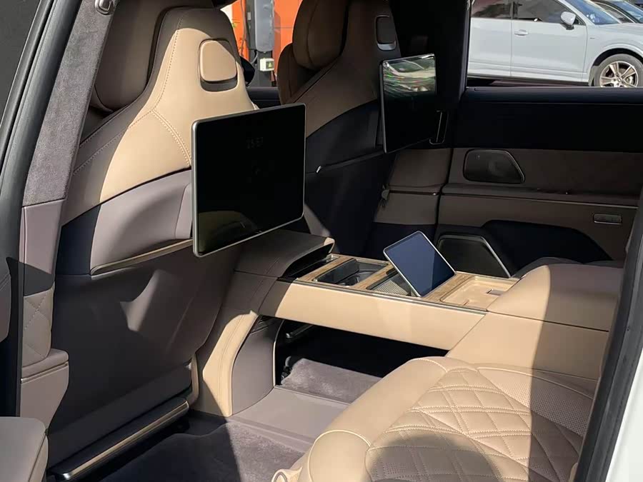 NIO ET9 2025 изображение автомобиля #5