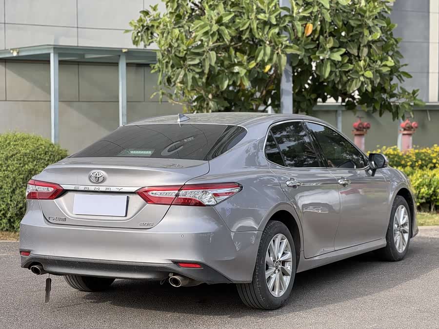 Toyota Camry 2023 imagem de carro #5