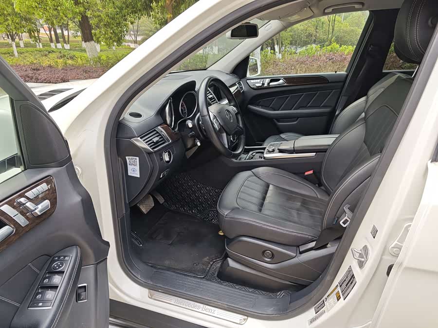 Mercedes-Benz GL Class 2016 immagine di auto #5