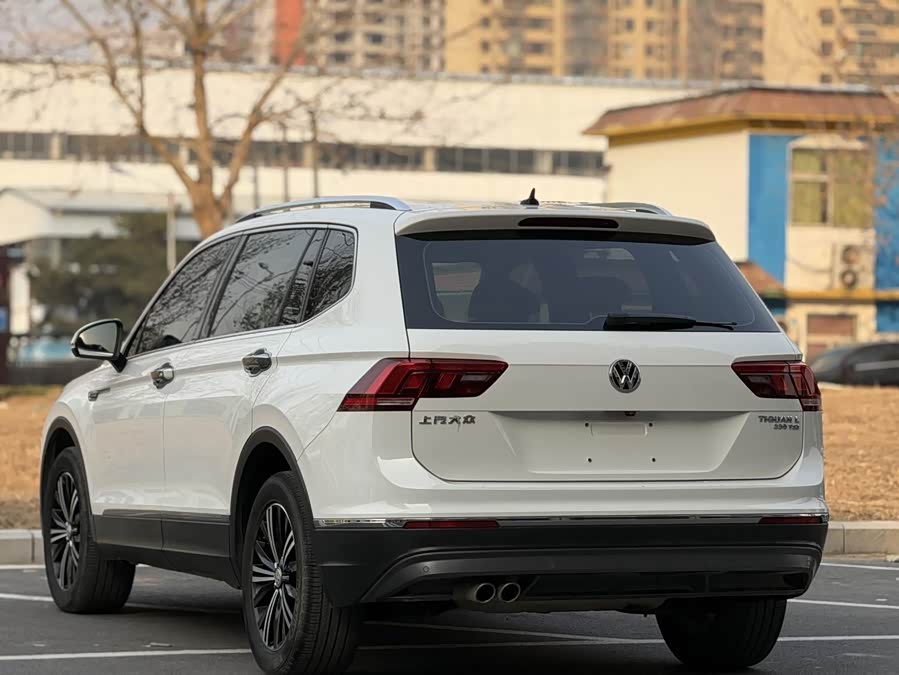 Volkswagen Tiguan L 2019 #5 Volkswagen Tiguan L 2019 car image #5