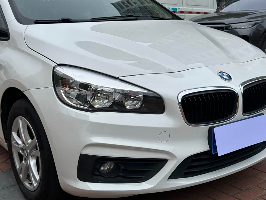 BMW 2 Series Tourer (Imported) 2015 #5 BMW 2 Series Tourer (Imported) 2015 car image #5