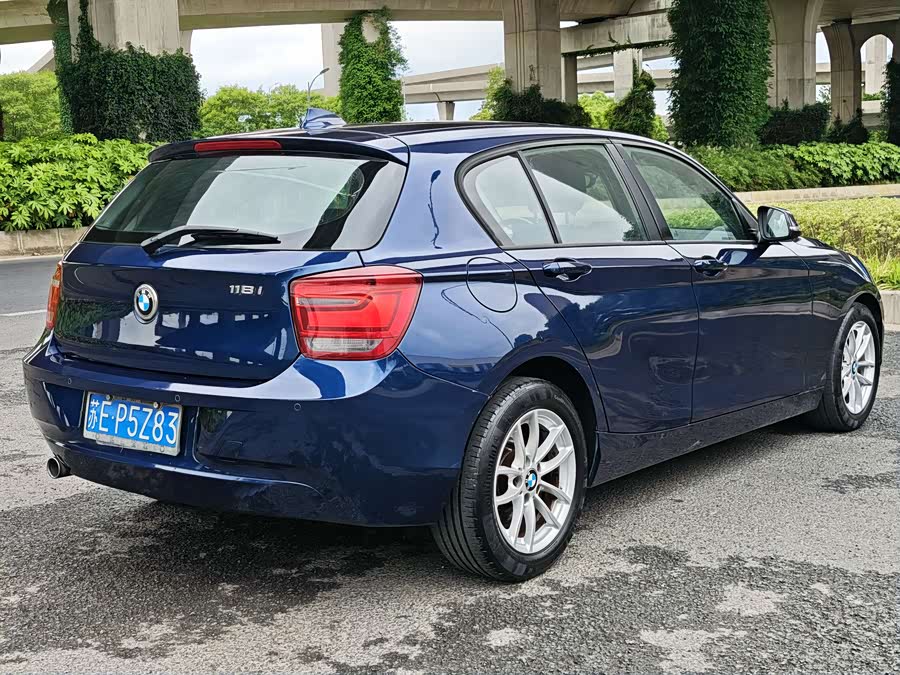 BMW 1 Series (Imported) 2012 car image #5