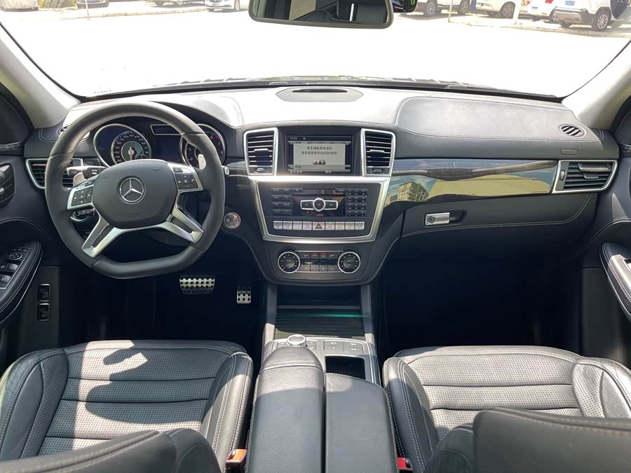 Mercedes-Benz GL AMG 2015 #5 Mercedes-Benz GL AMG 2015 изображение автомобиля #5