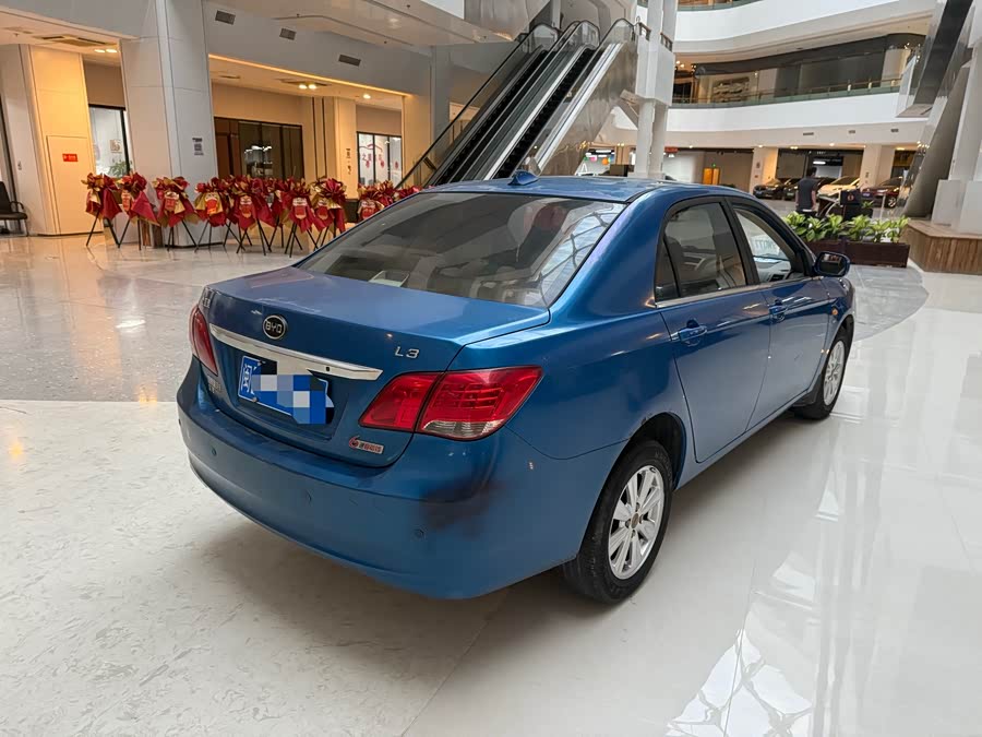 BYD L3 2014 car image #5