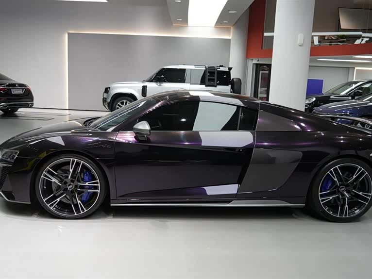 Audi R8 2022 car image #5