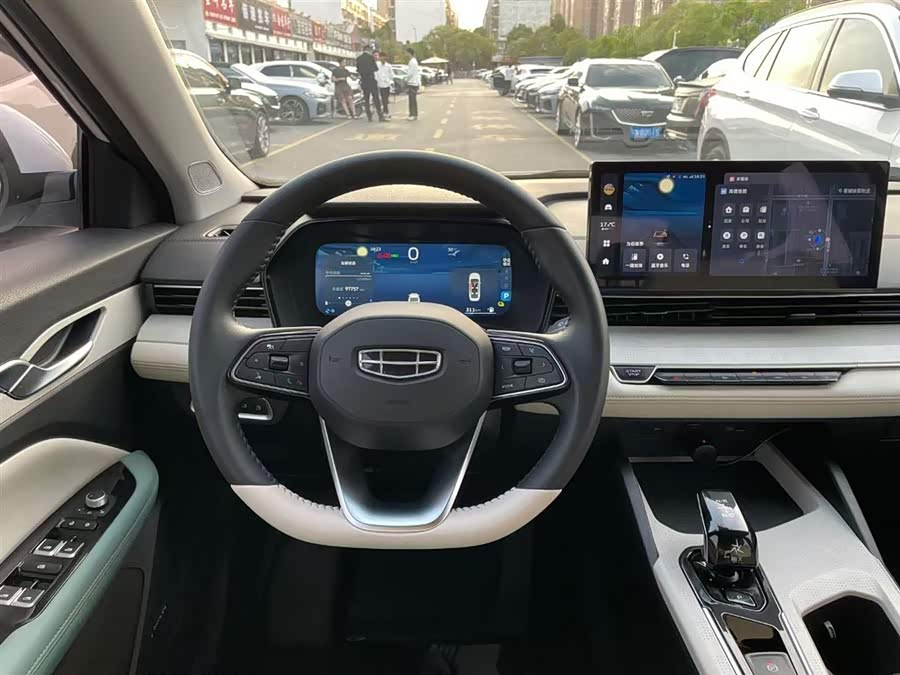 GEELY Emgrand L HiP 2023 immagine di auto #5