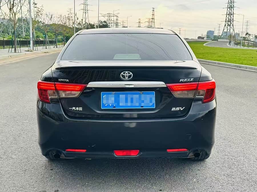 Toyota Reiz 2013 immagine di auto #5