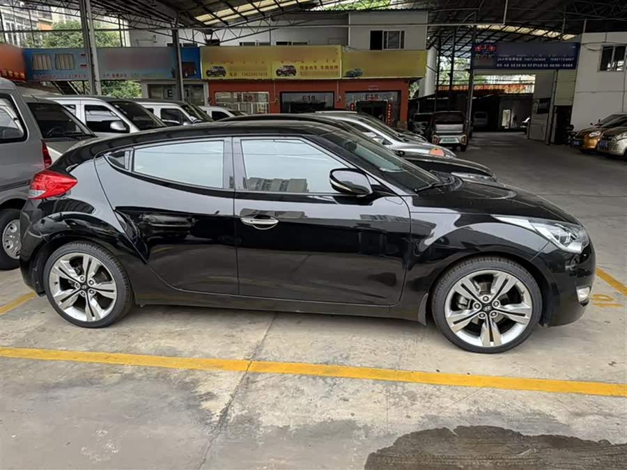 Hyundai Veloster 2013 #5 Hyundai Veloster 2013 car image #5