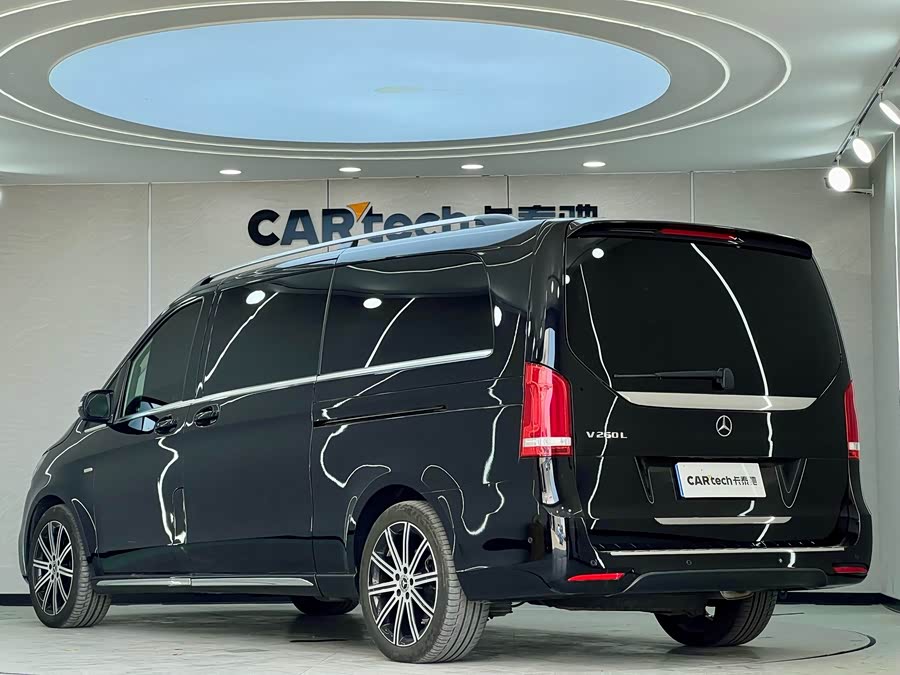 Mercedes-Benz V Class 2022 immagine di auto #5