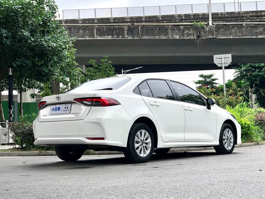 Toyota 2023 immagine di auto #5