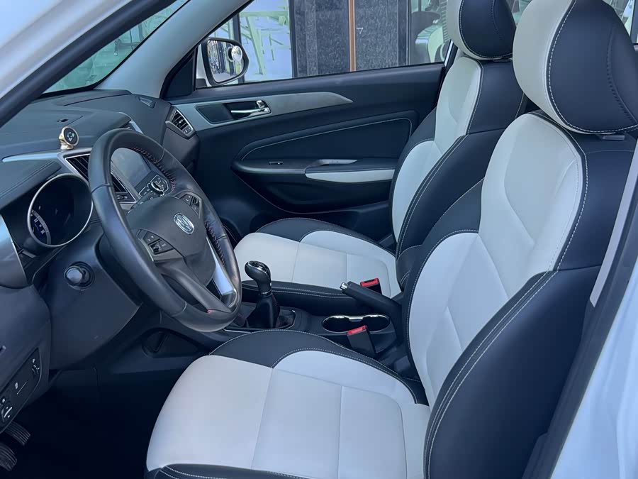 Changan CS35 2019 car image #5