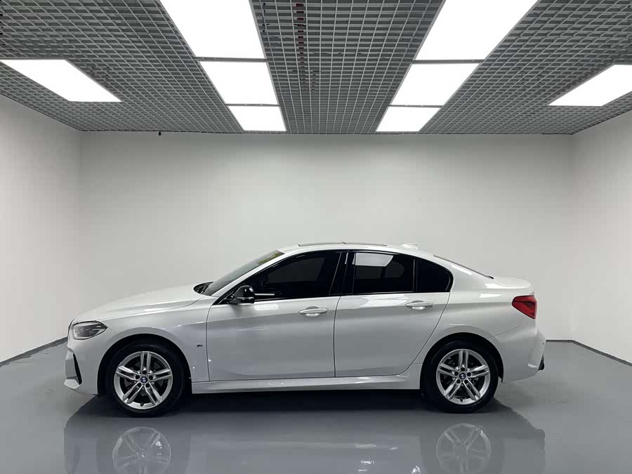 BMW 1 Series 2022 #5 BMW 1 Series 2022 car image #5