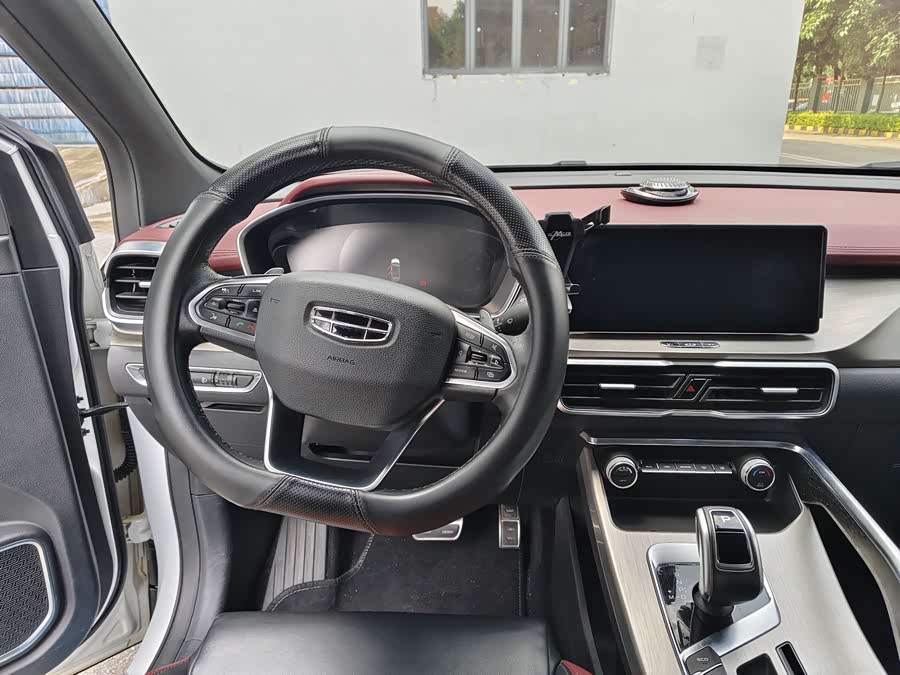GEELY Coolray 2019 car image #5
