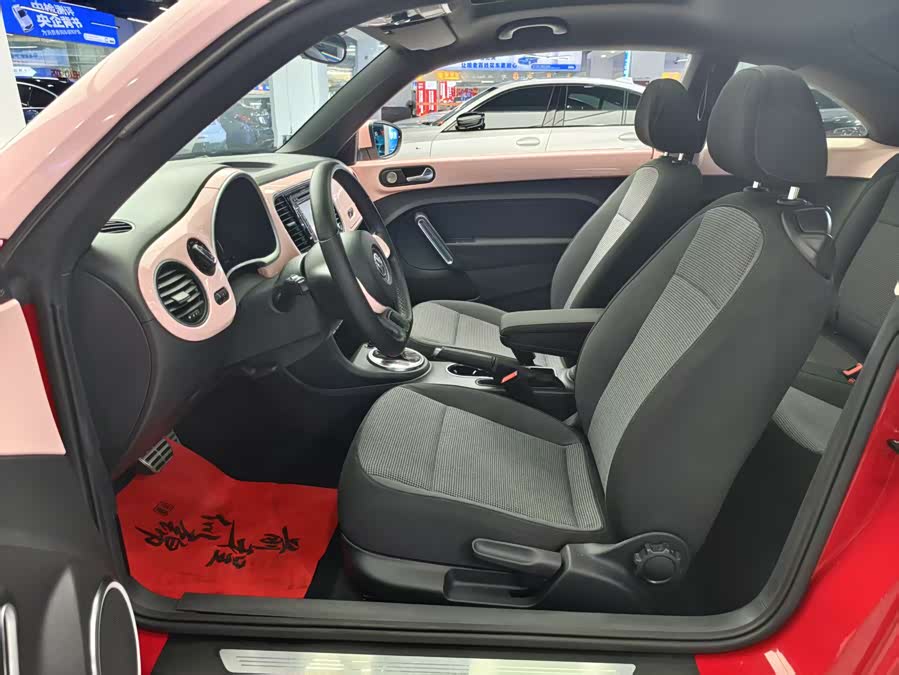 Volkswagen Beetle 2014 immagine di auto #5