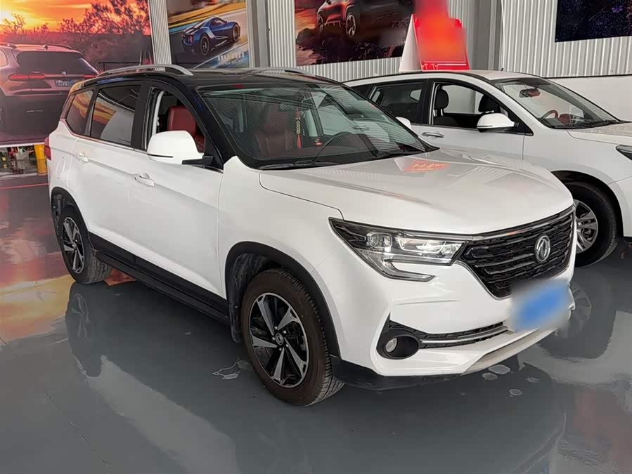 Forthing T5 2020 immagine di auto #5