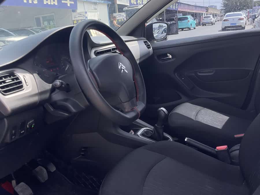 Citroen C-Elysée 2014 imagem de carro #5