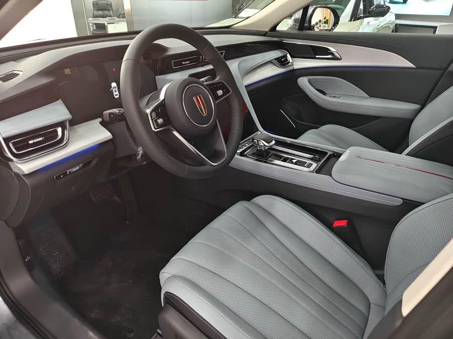 HongQi H5 PHEV 2025 car image #5