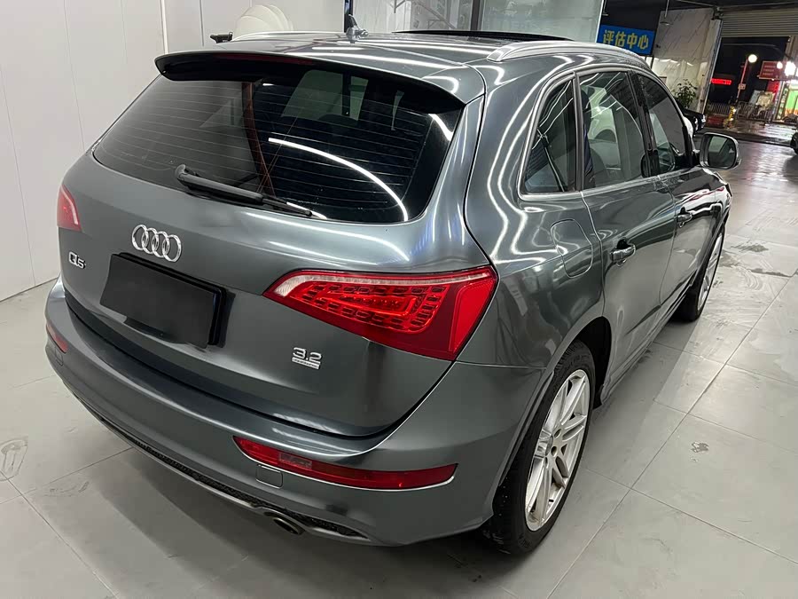 Audi Q5 (Imported) 2011 car image #5