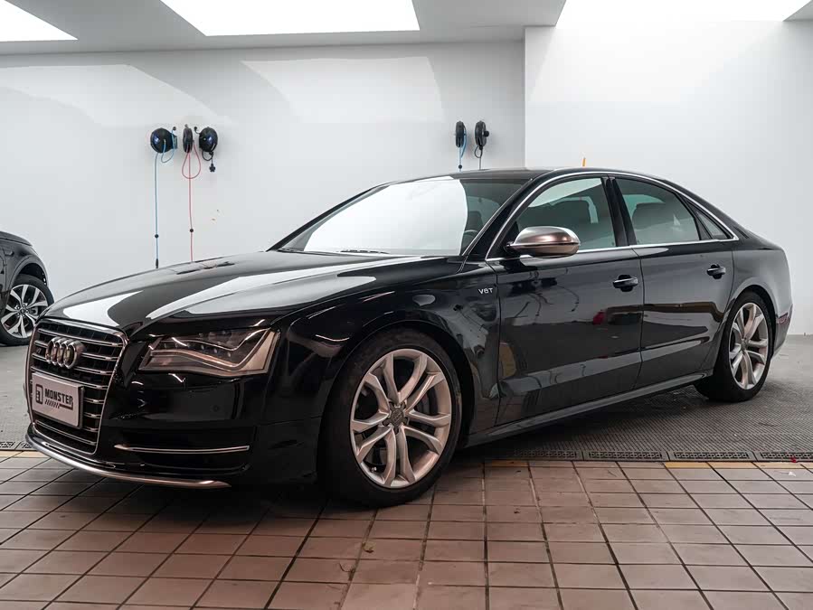Audi S8 2014 изображение автомобиля #5
