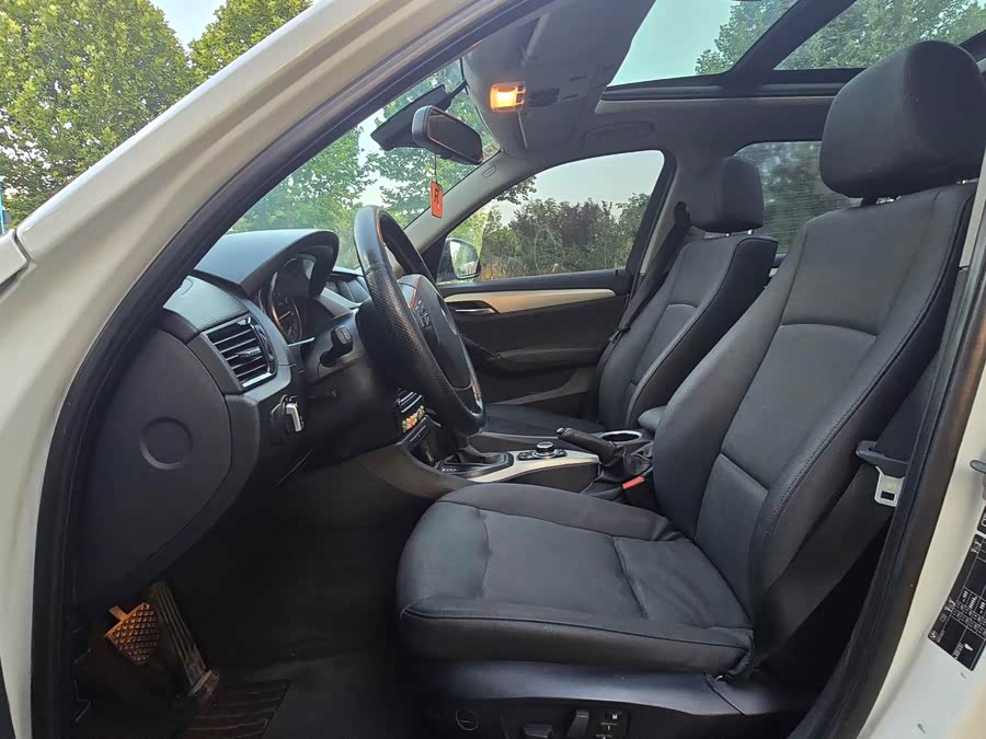 BMW X1 (Imported) 2013 car image #5