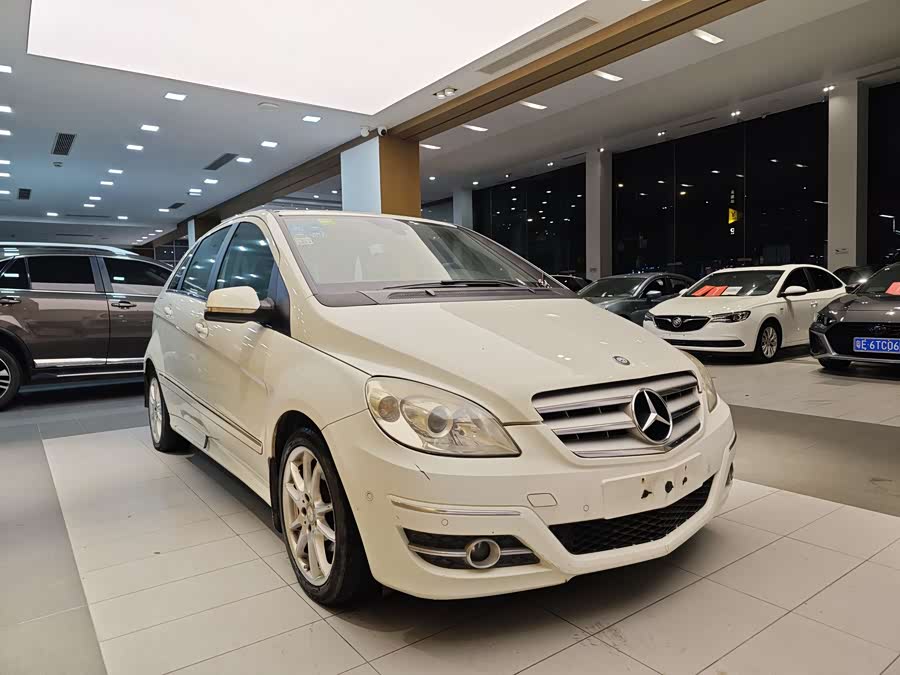 Mercedes-Benz B Class 2010 #5 Mercedes-Benz B Class 2010 car image #5