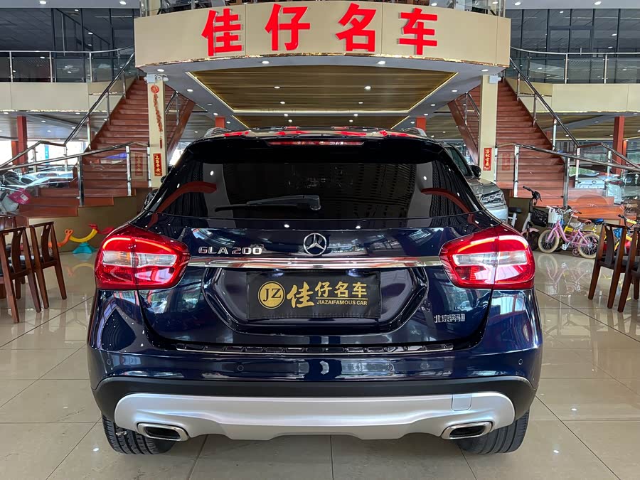 Mercedes-Benz GLA Class 2017 car image #5