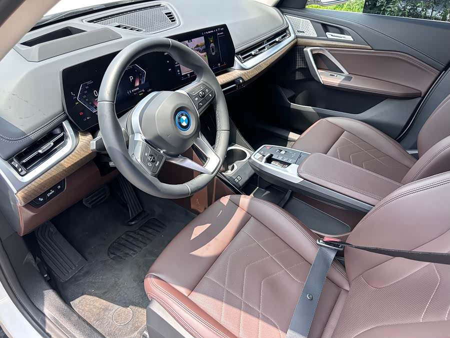 BMW iX1 2024 #5 BMW iX1 2024 imagem de carro #5